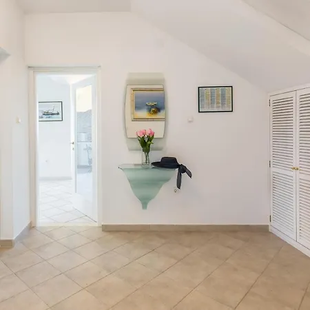 شقة Croatia تروغير